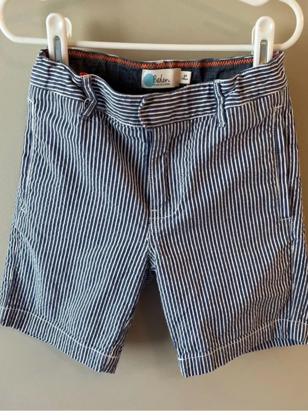 Mini Boden Kids Seersucker Cotton Shorts Size 6 Blue White Stripe EUC